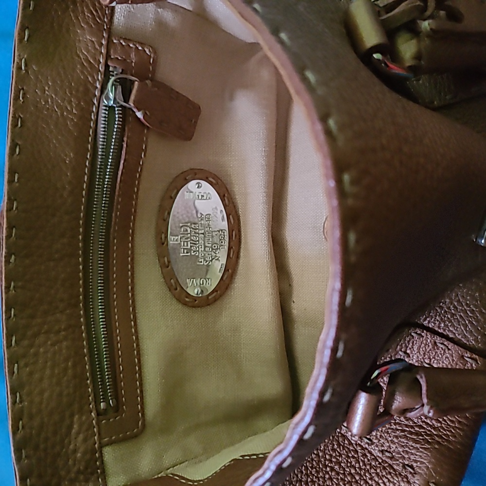 Purses - Picture 3 of 4